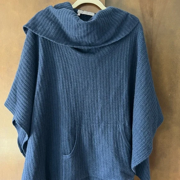 360Cashmere Heather Navy Cashmere Draped Poncho OS - Picture 7 of 7
